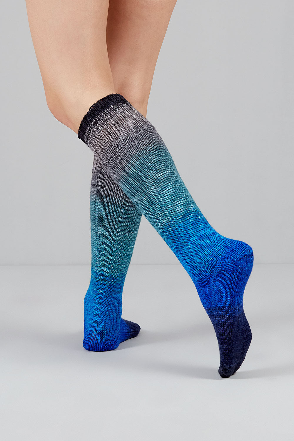 gusto-wool-echoes-fingering-1508-fil-tricoter-ombr-lot-de-5 image 3