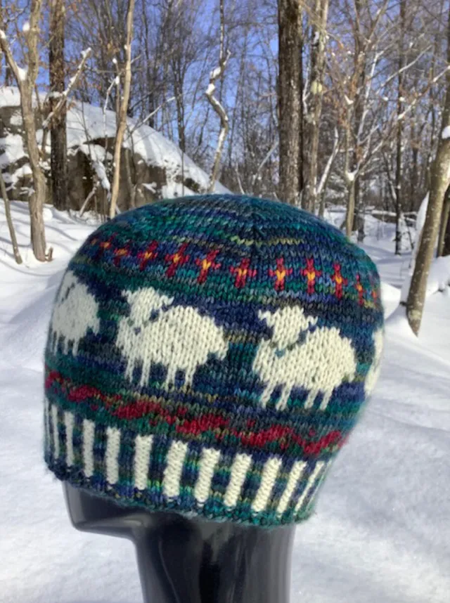 handmaiden-patterns-heirloom-sheep-hat-patron-tricot-bonnet-jacquard image 1