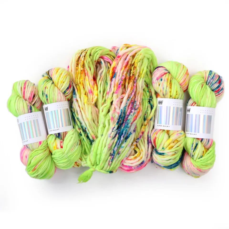 hedgehog-fibres-super-bulky-spritz-grosse-laine-150g image 1
