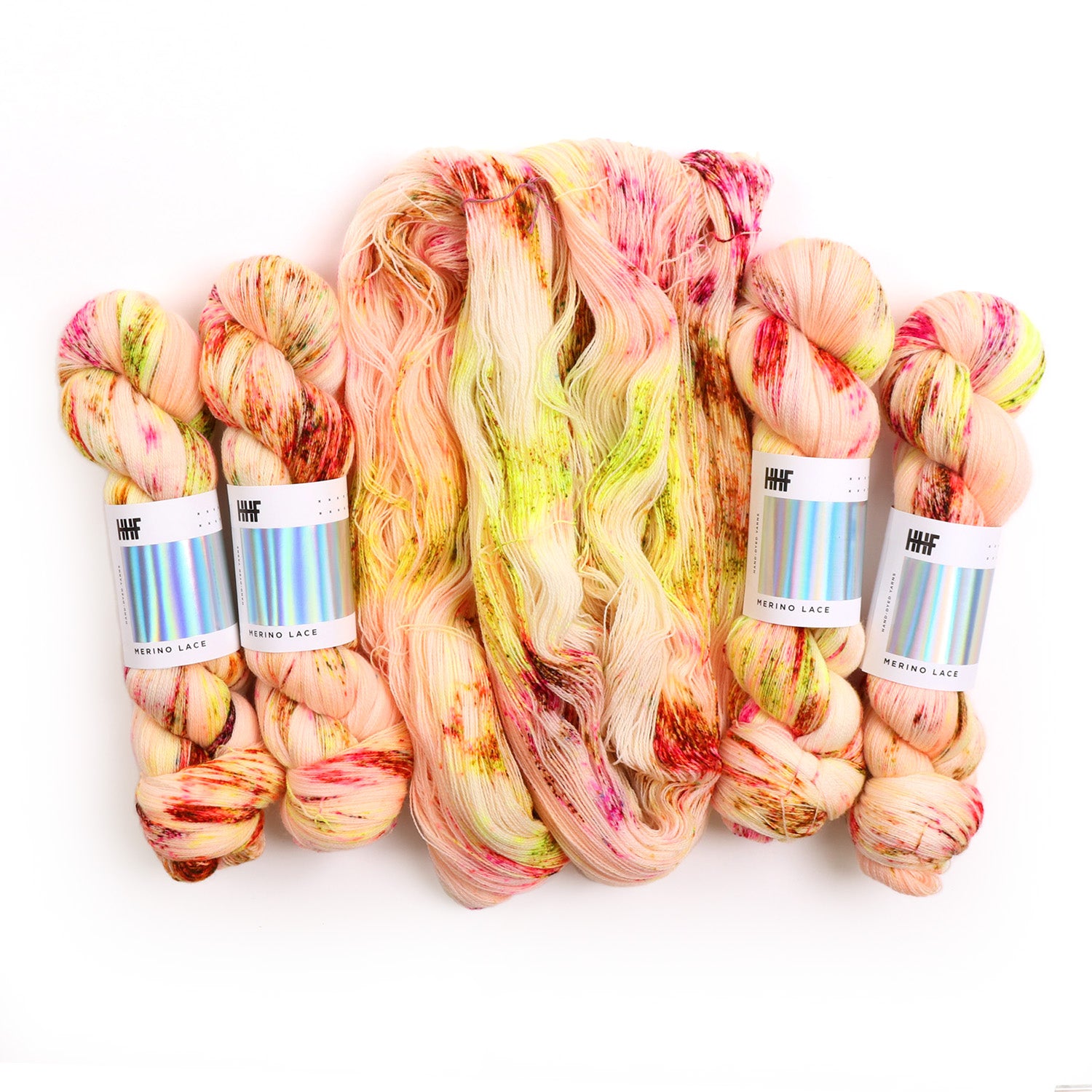 hedgehog-fibres-custom-peachy-keen-laine-merino-dk-sur-commande image 3