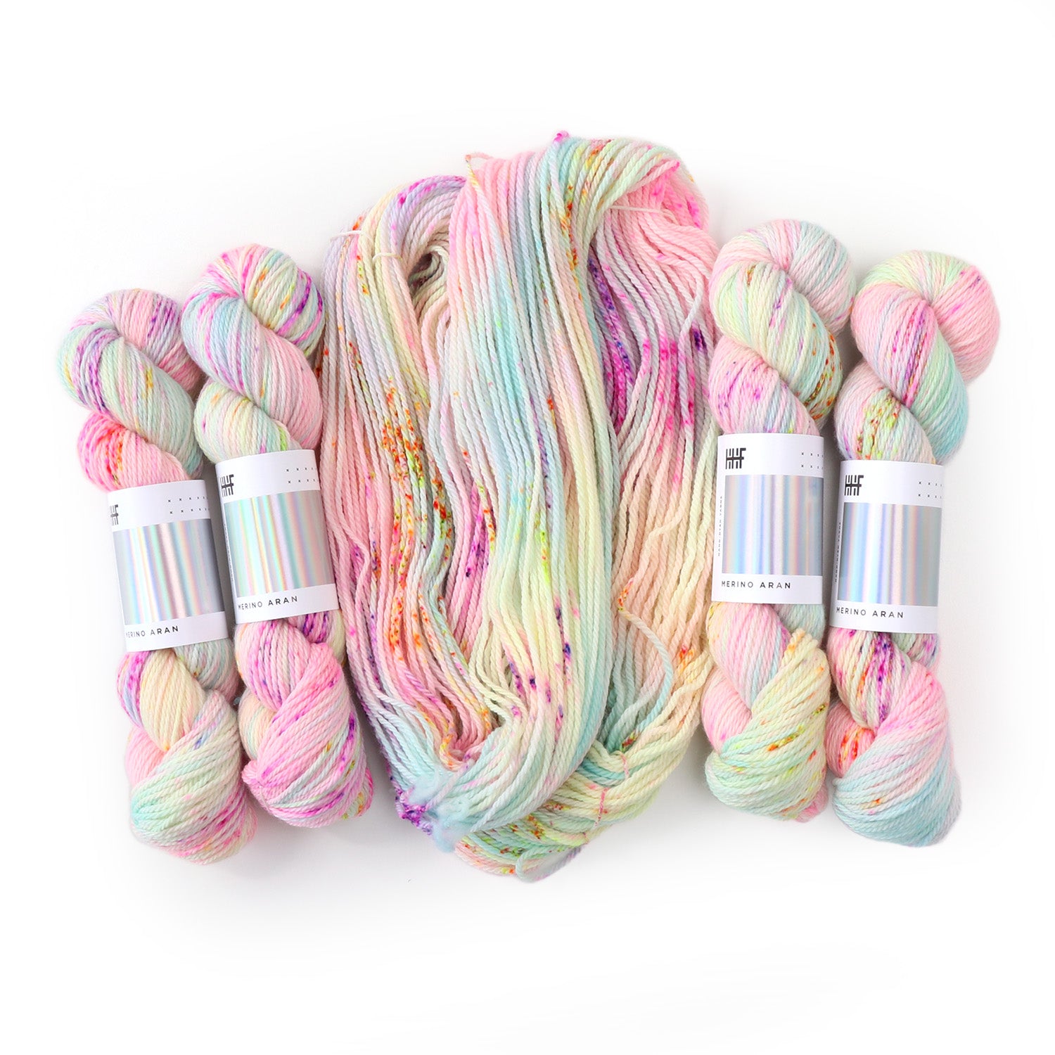 hedgehog-fibres-custom-dye-order-froyo-laine-teinte-main-jaune image 4