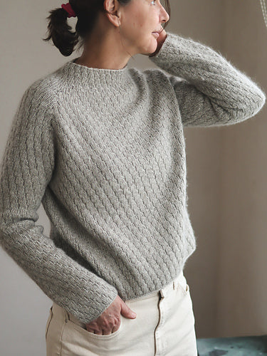 ito-patterns-armor-sweater-patron-pull-top-down-point-relief image 1