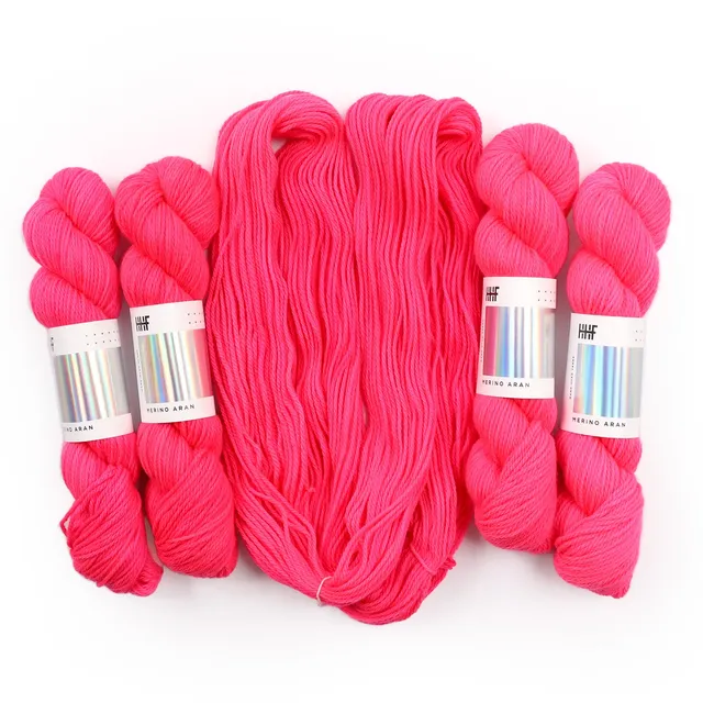hedgehog-fibres-merino-aran-flamingo-laine-pull-100g image 1