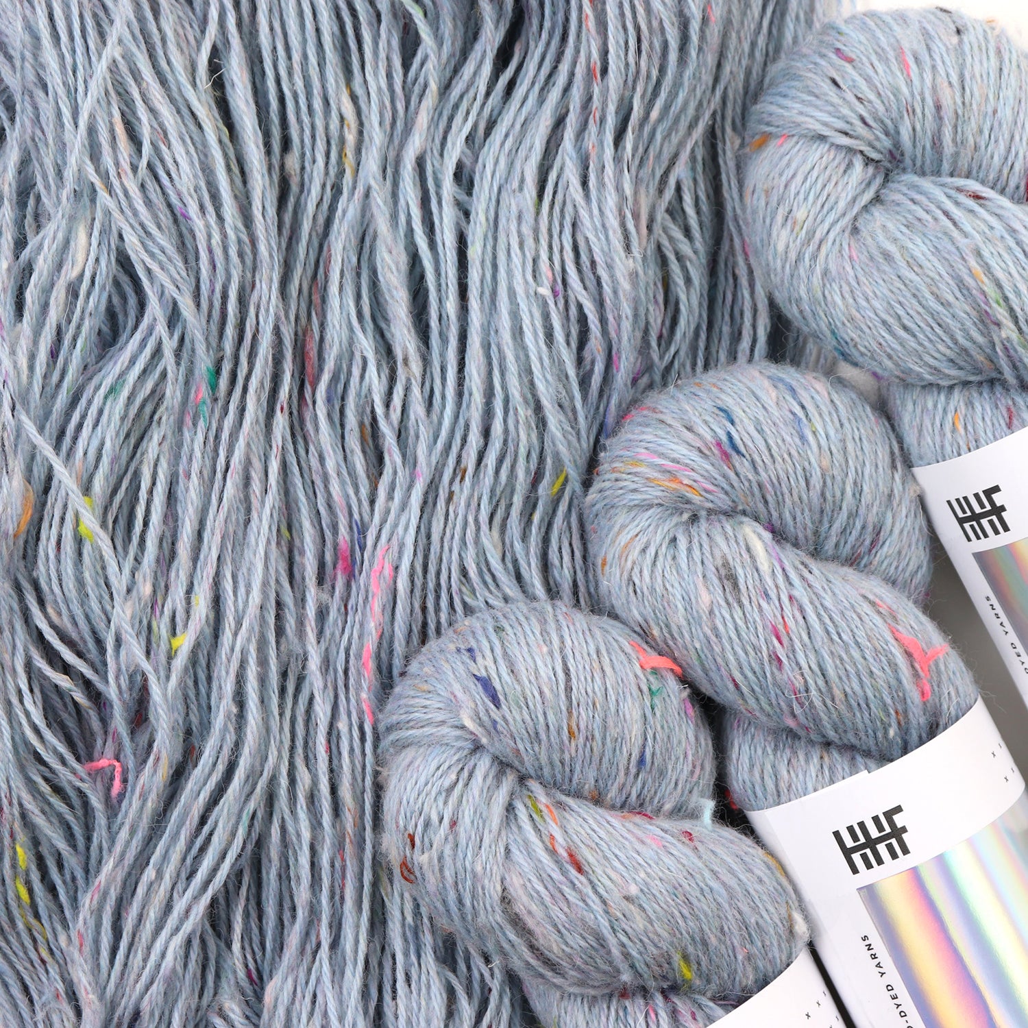 hedgehog-fibres-tweedy-moonlight-fil-dk-100g-laine-recycl-e-bleue image 4