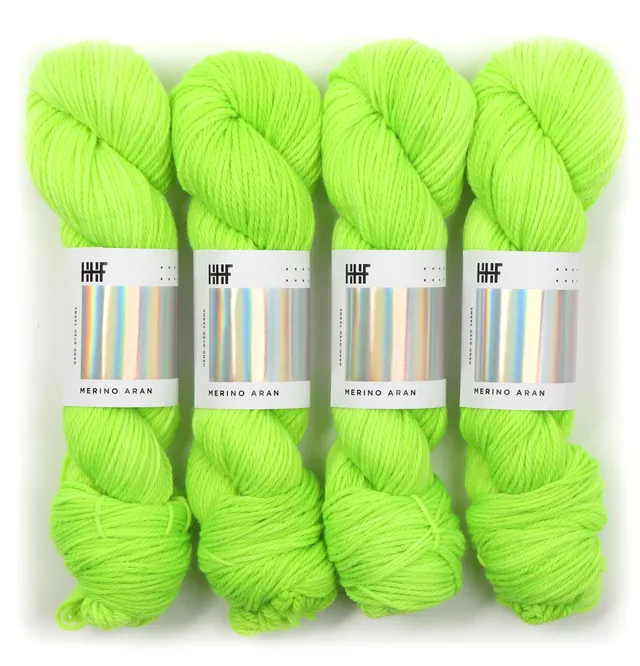 hedgehog-fibres-merino-aran-envy-laine-pull-100g-superwash image 1