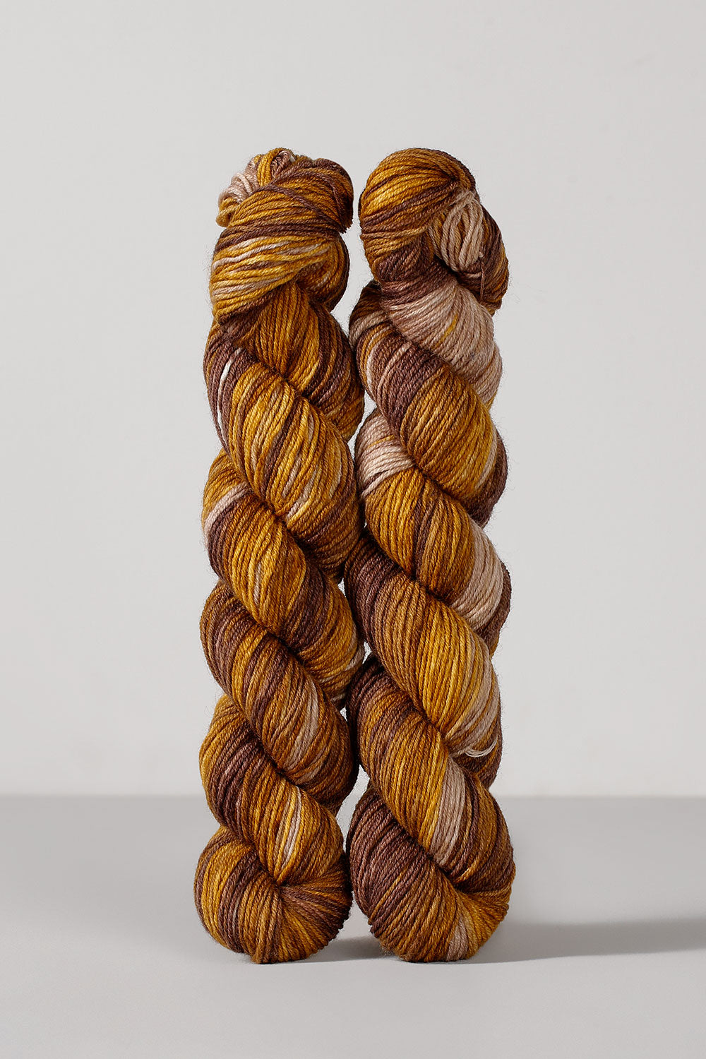 gusto-wool-echoes-fingering-1513-laine-d-grad-100-g image 1