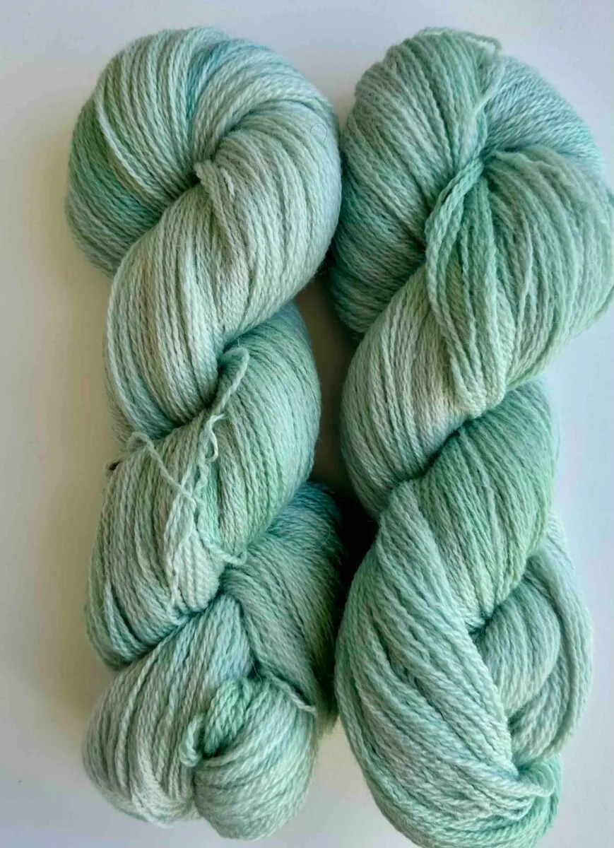 handmaiden-bfl-2-8-fil-fingering-169747-dentelle image 1