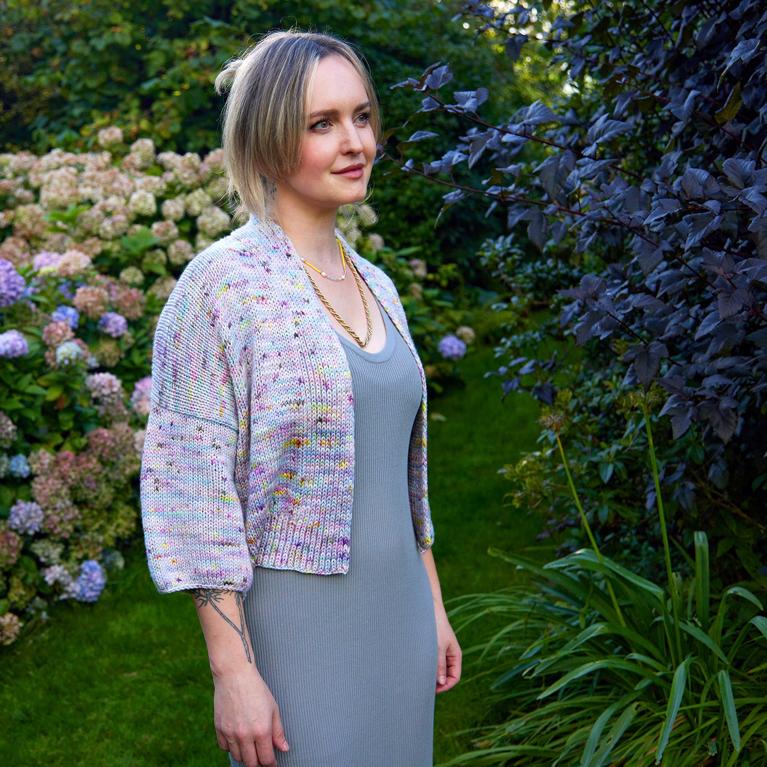 hedgehog-fibres-plush-cardigan-patron-tricot-top-down image 7