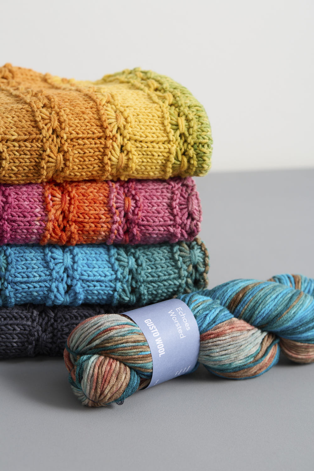 gusto-wool-amapola-patron-tricot-ch-le-triangle-worsted image 6