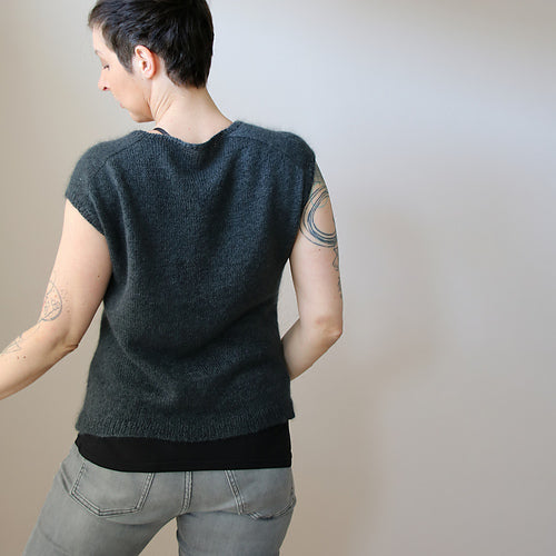 ito-patterns-metro-pulse-melanie-berg-patron-top-tee image 4