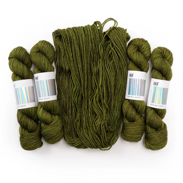 hedgehog-fibres-merino-aran-swamp-song-laine-pull-100g image 1