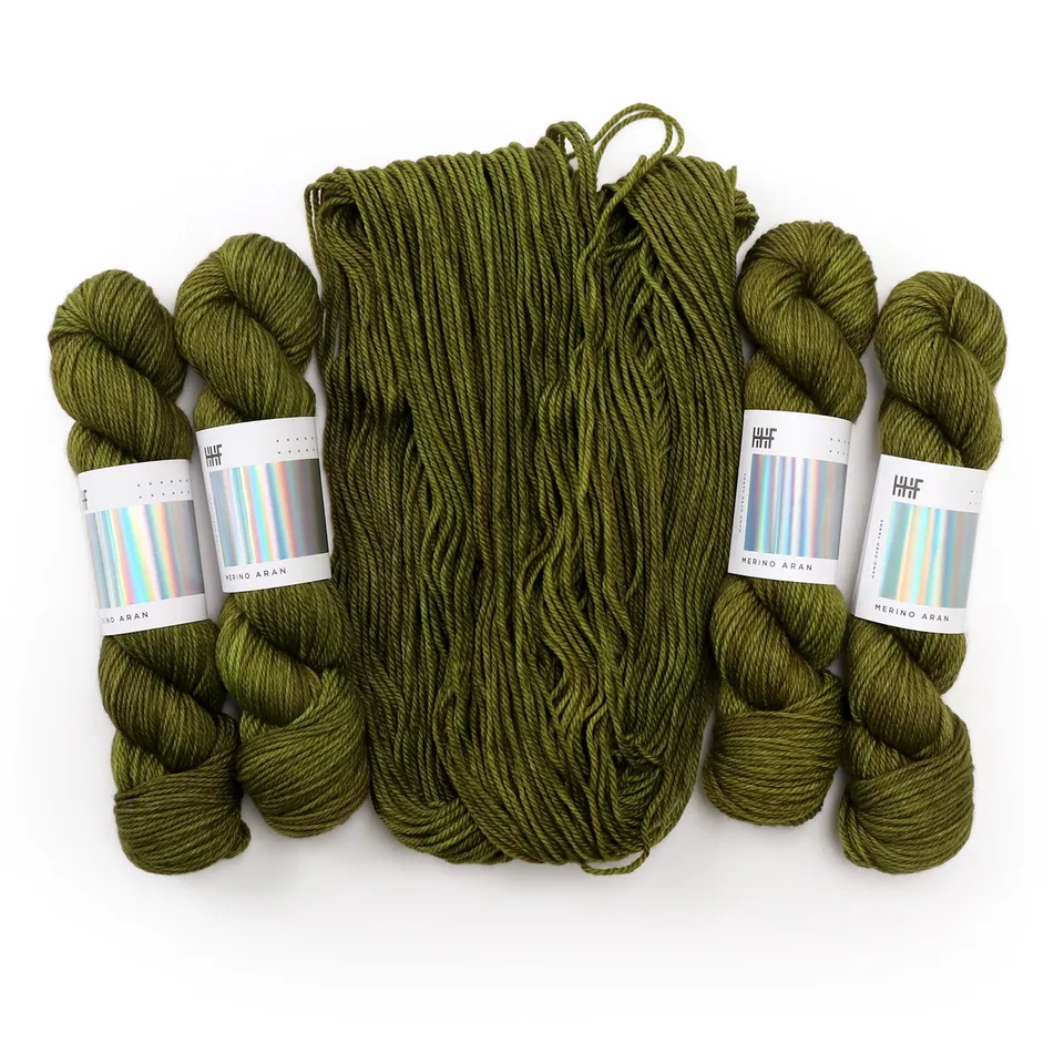 hedgehog-fibres-merino-aran-swamp-song-laine-pull-100g image 1