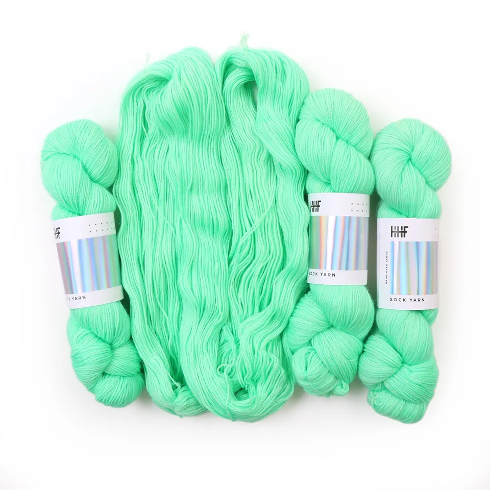 hedgehog-fibres-skinny-dip-fil-teint-sur-commande-l-cheveau image 1