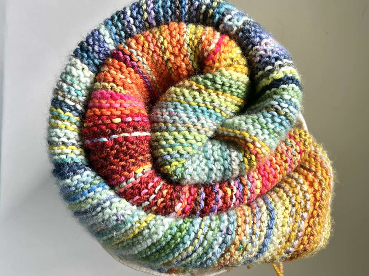 handmaiden-knitting-kits-temperature-blanket-kit-2026-plaid image 6