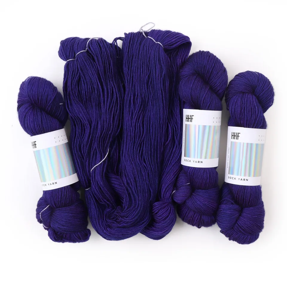 hedgehog-fibres-purple-reign-custom-laine-violette-teinte-main image 1