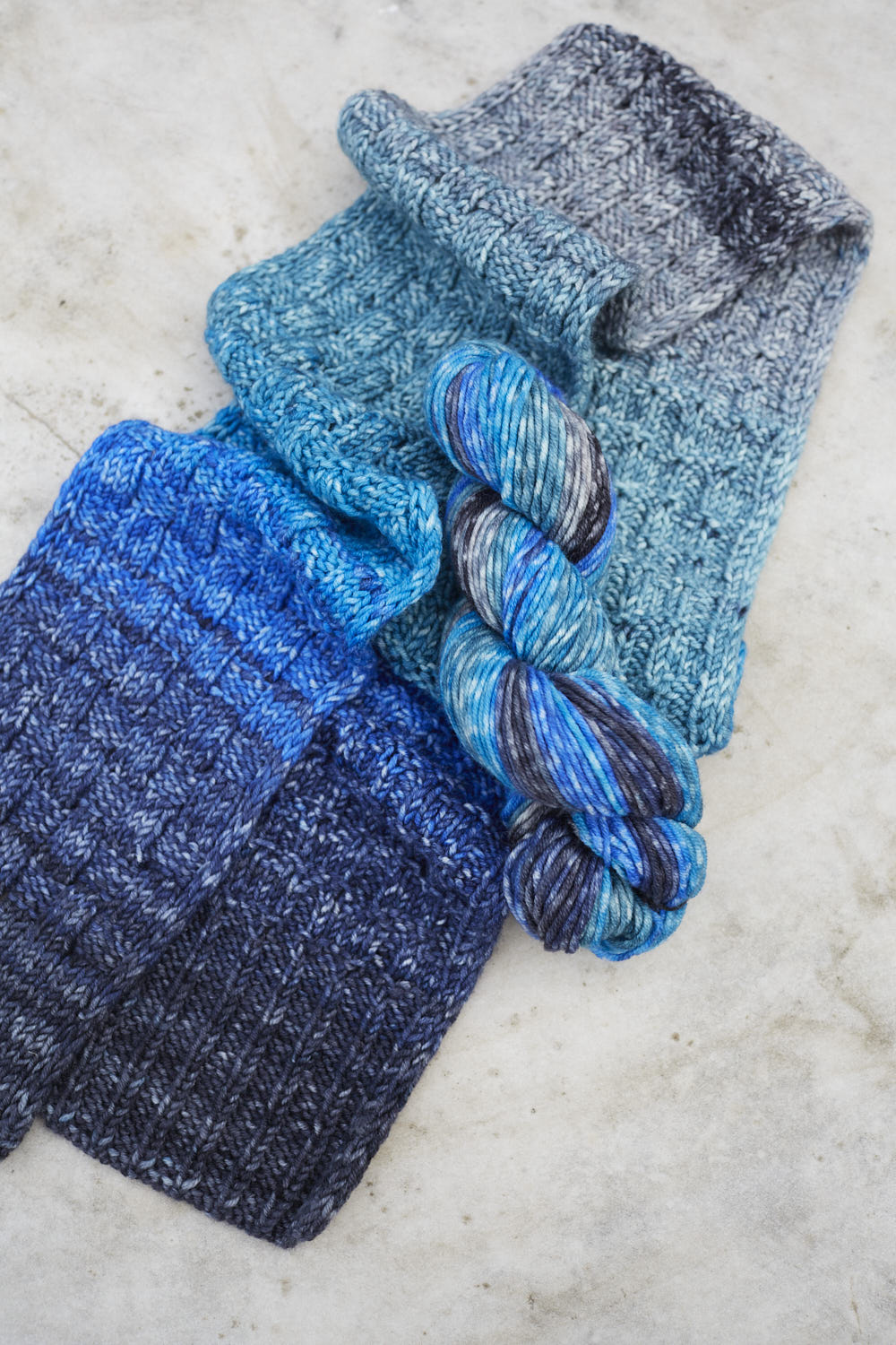 gusto-wool-attabi-scarf-patron-tricot-charpe-aran image 5