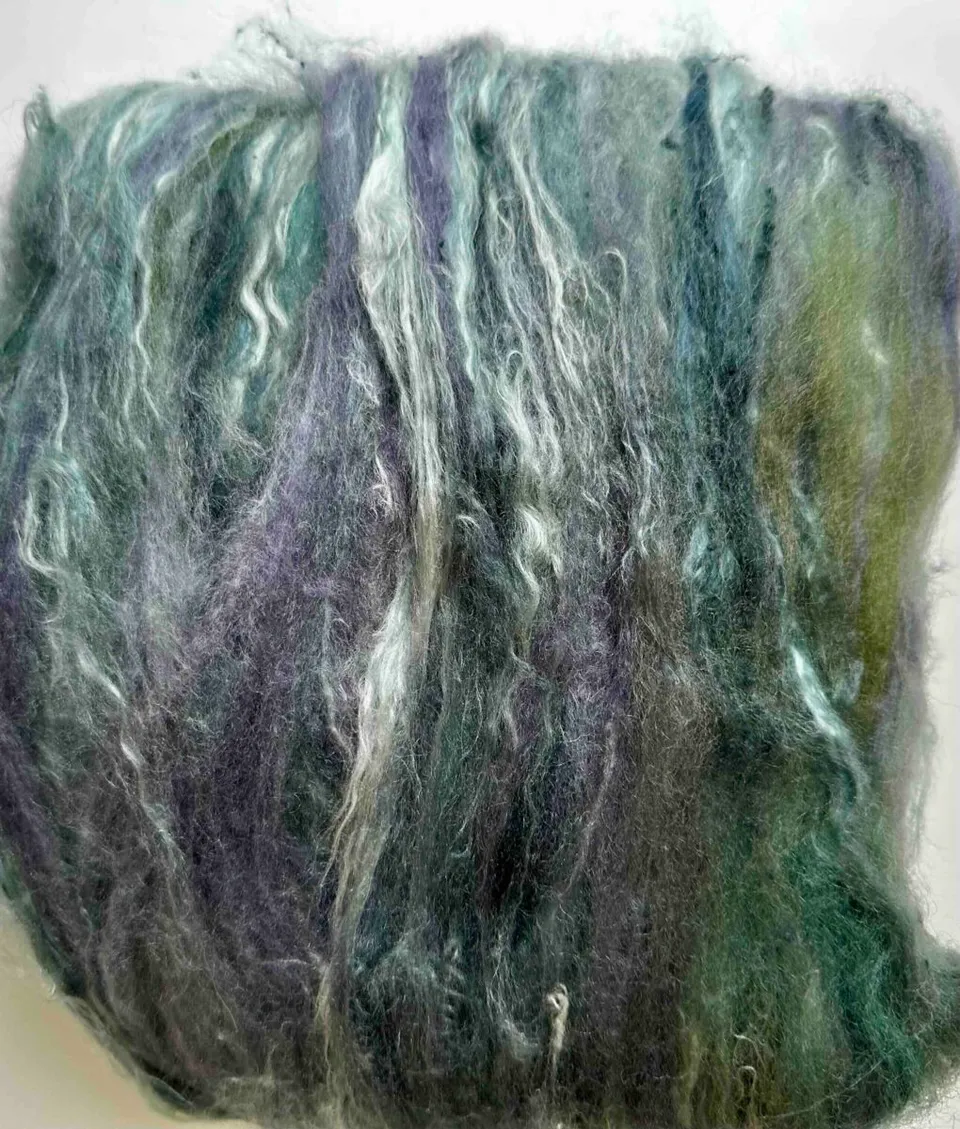 handmaiden-fibres-nappe-soie-filer-165328-feutrage image 1
