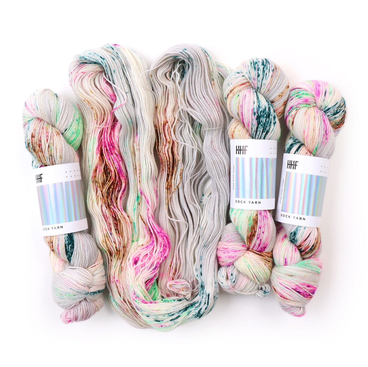 hedgehog-fibres-custom-echo-fil-tricoter-teinture-main image 1