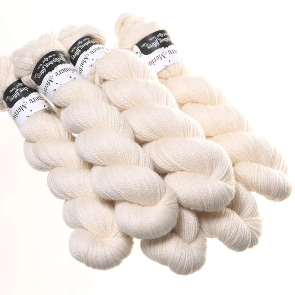 hedgehog-fibres-cashmere-merino-laine-lace-50g-cachemire image 1