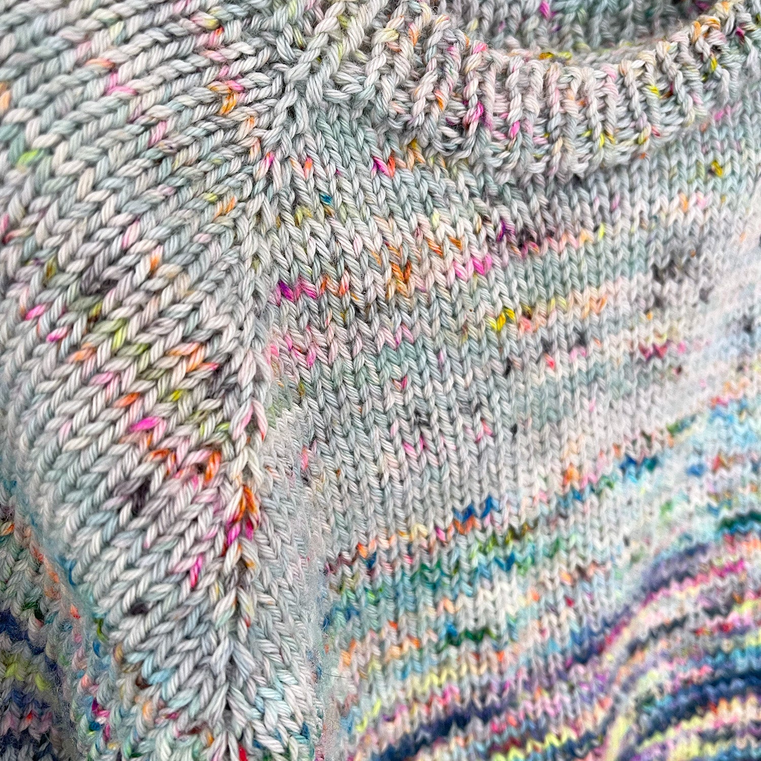 hedgehog-fibres-patterns-patron-thursday-sweater-pull-pdf image 4