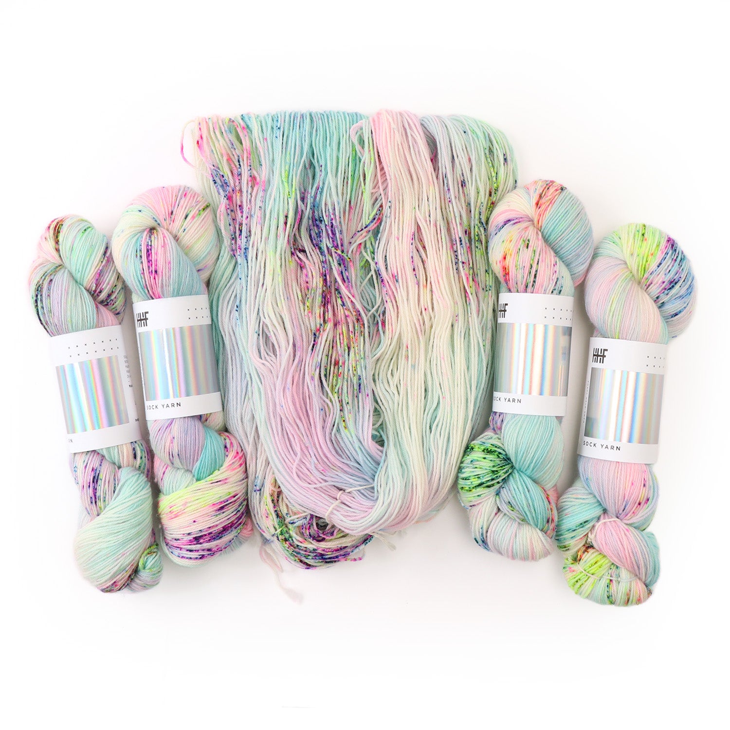 hedgehog-fibres-custom-lovebird-laine-sur-commande-teint-main image 1