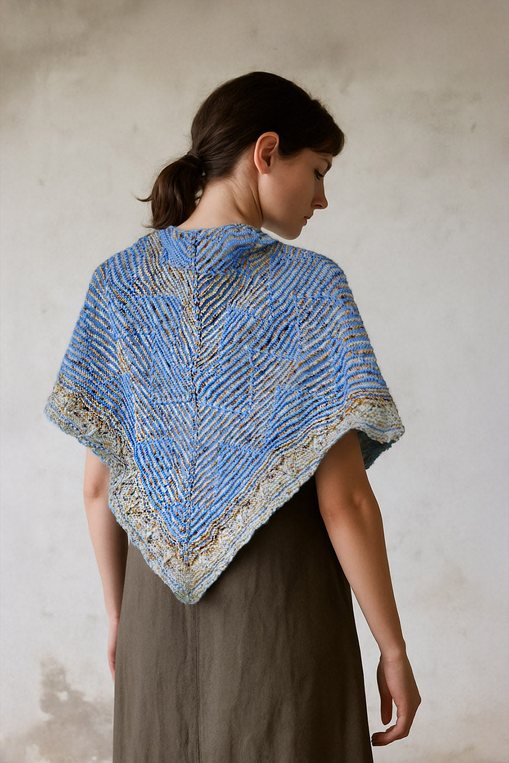 gusto-wool-rhythmic-shawl-patron-ch-le-tricot-fingering image 7