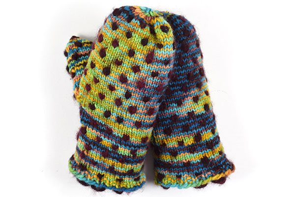handmaiden-knitting-kits-woolen-thrums-kit-tricot-moufles-doubl-es image 1