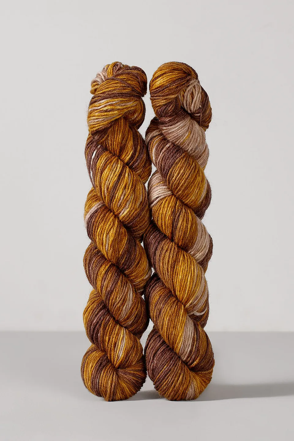 gusto-wool-echoes-fingering-1513-laine-d-grad-100-g image 1