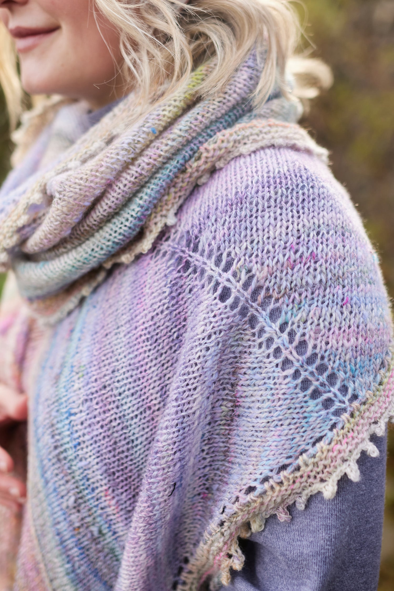 hedgehog-fibres-patterns-wildspun-wrap-patron-ch-le-m-rinos image 5