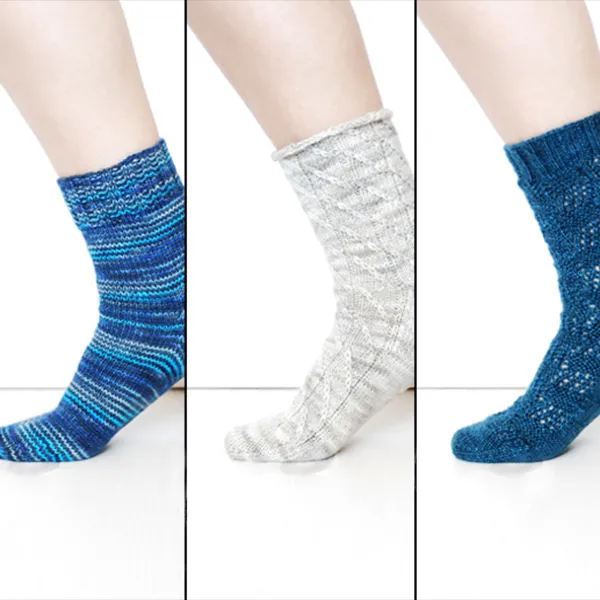 handmaiden-knitting-kits-organic-cottage-sock-kit-chaussettes-bio image 1