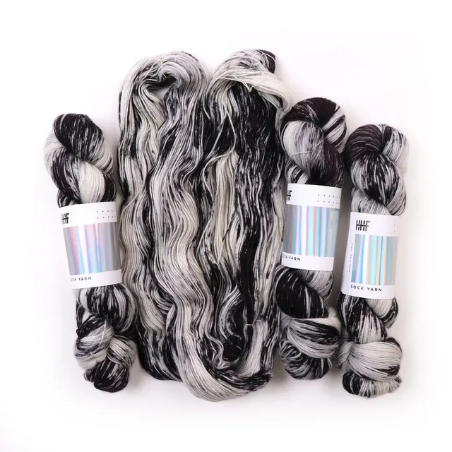 hedgehog-fibres-custom-dye-order-magpie-fil-sur-commande image 1