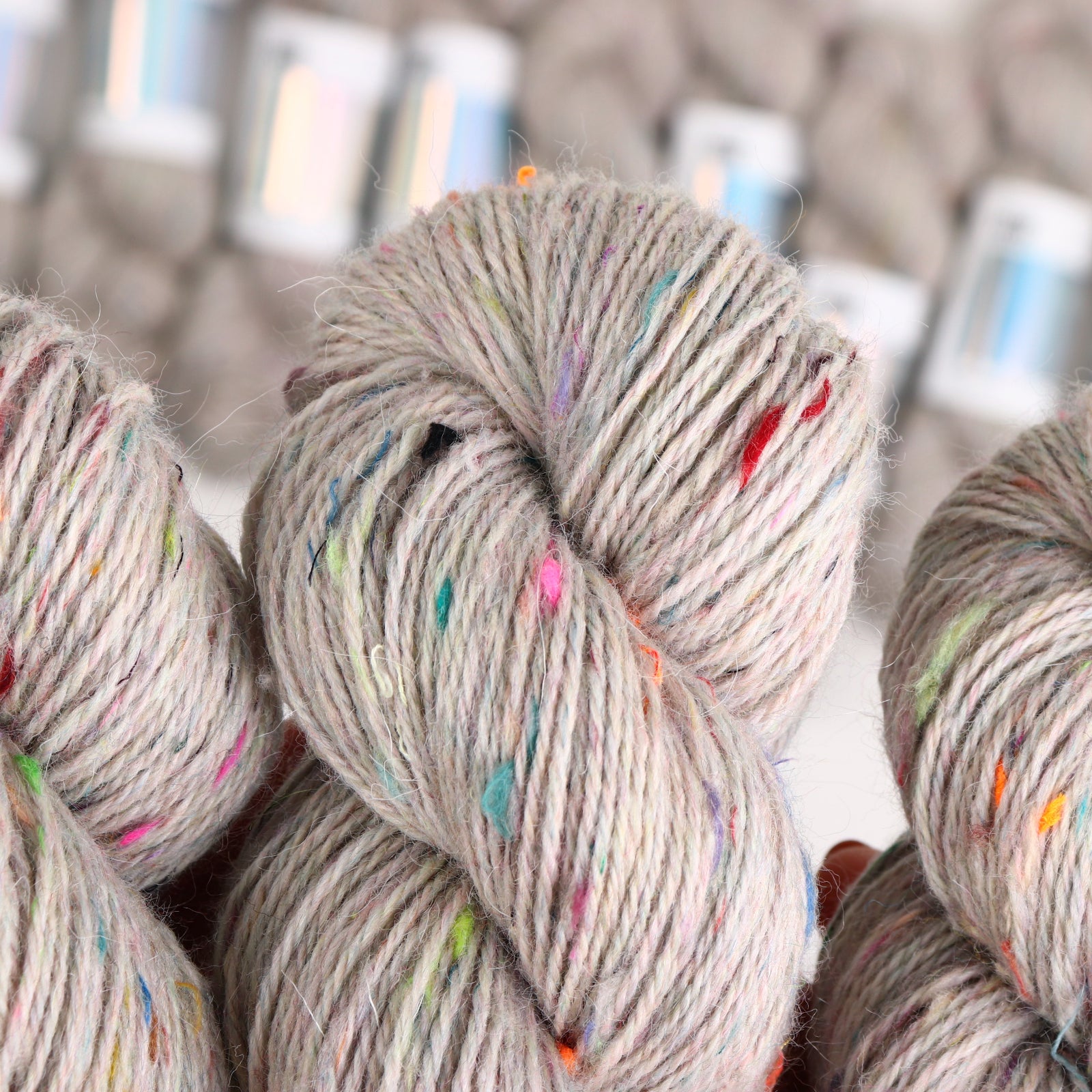 hedgehog-fibres-tweedy-original-laine-dk-tweed-100g image 7