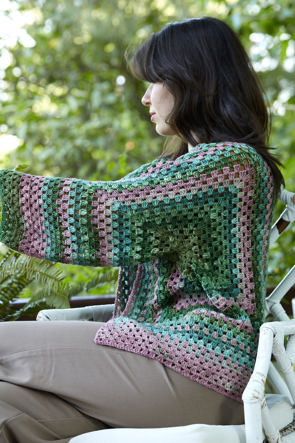 gusto-wool-square-up-jacket-patron-crochet-veste-hexagonale image 5