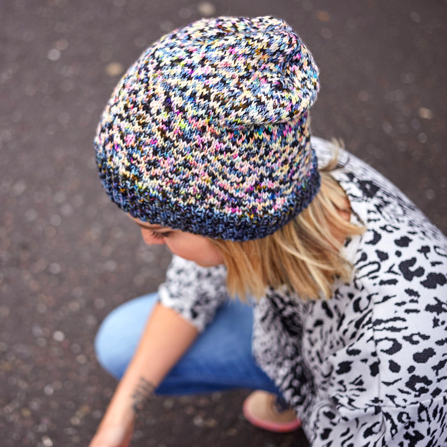 hedgehog-fibres-glitch-hat-patron-bonnet-jacquard image 3
