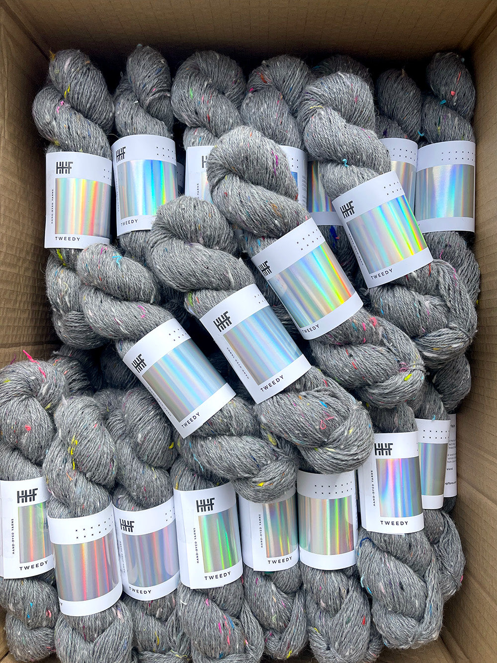 hedgehog-fibres-tweedy-haze-laine-grise-recycl-e-100g-dk image 5