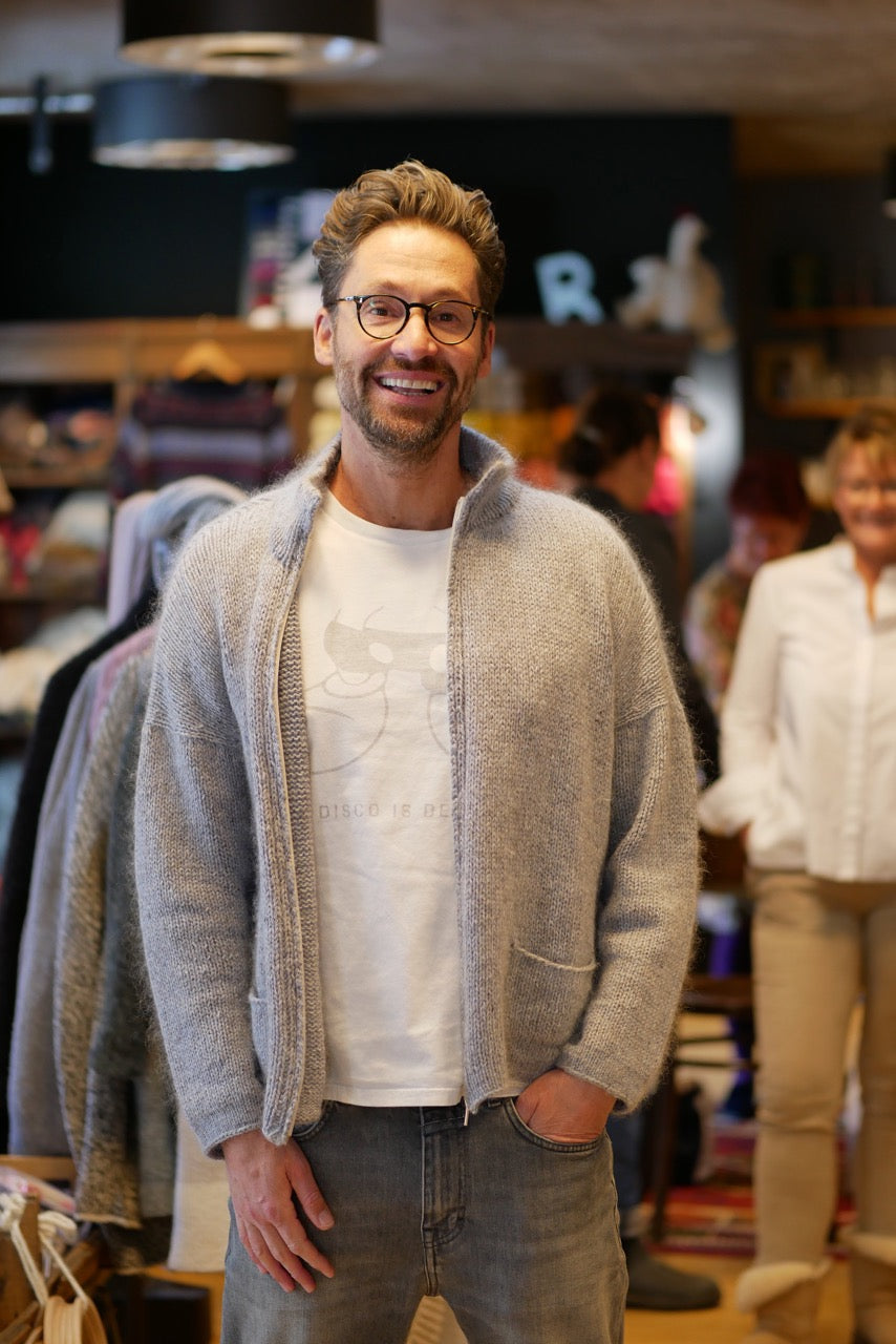 ito-patterns-ice-cold-water-patron-tricot-gilet-zip-homme image 1