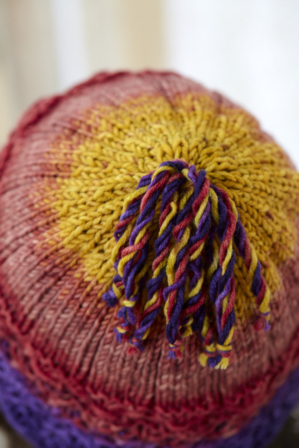 gusto-aster-hat-patron-tricot-bonnet-worsted image 4