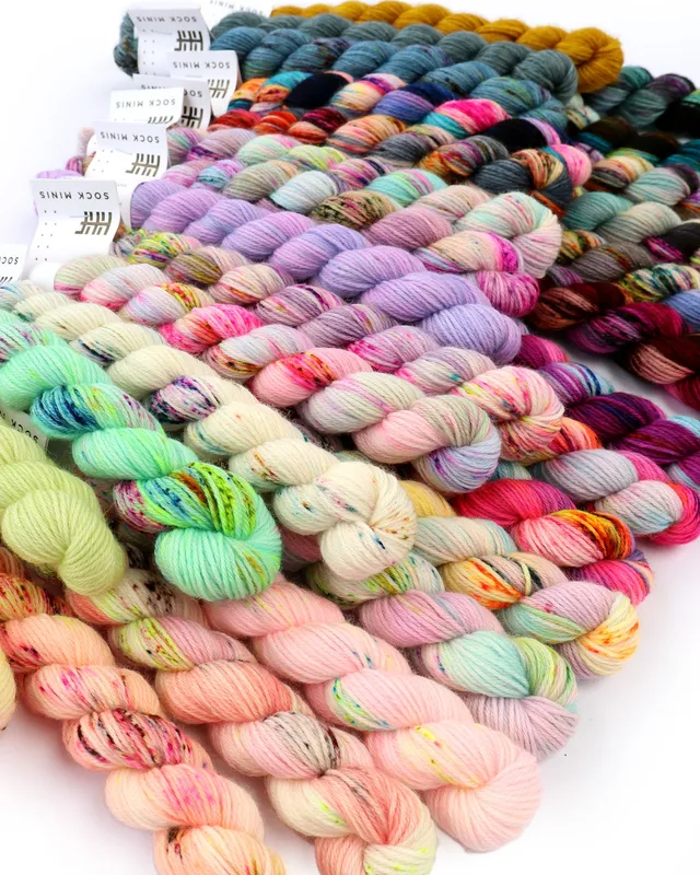 hedgehog-fibres-yarn-sets-sock-minis-lot-30-mini-pelotes-20g image 1