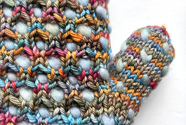 handmaiden-honey-thrum-mitten-ankle-kit-tricot-teint-main image 4