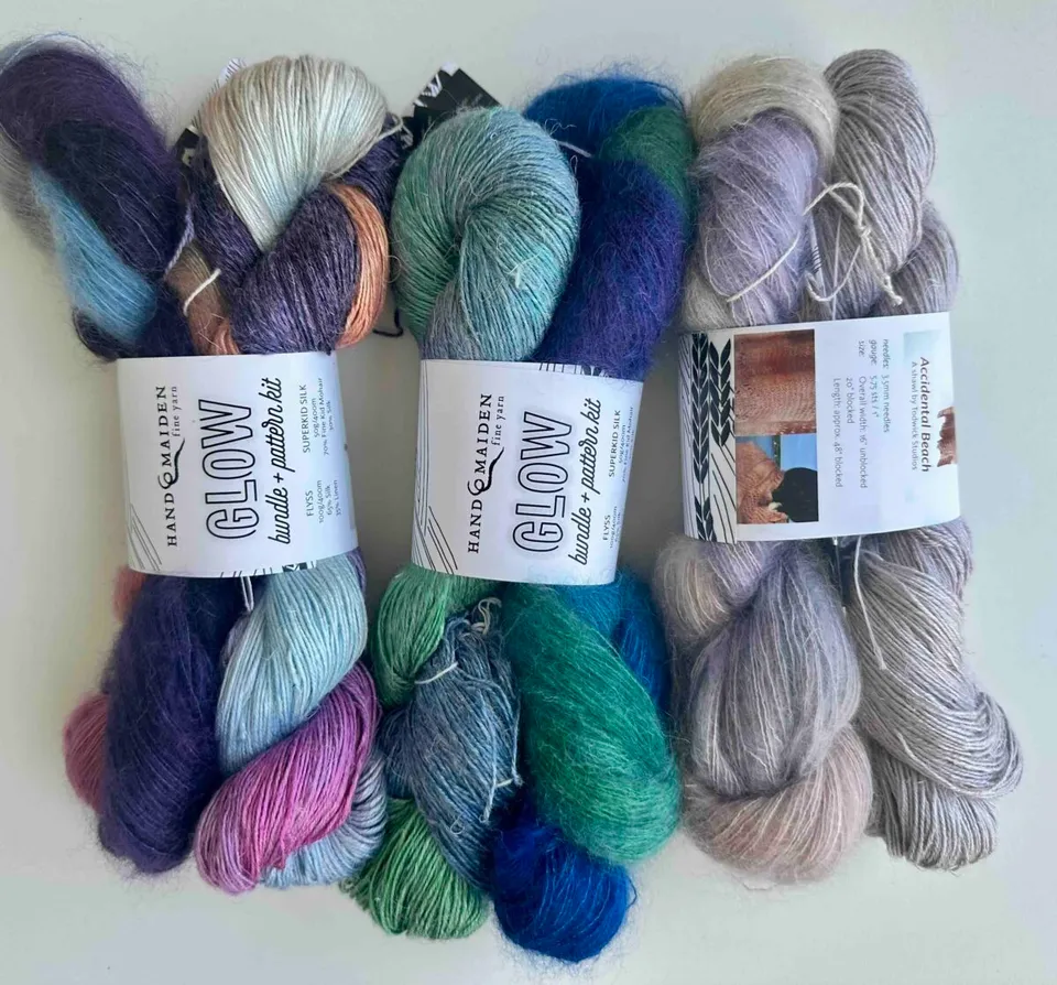 handmaiden-glow-bundle-169800-kit-tricot-avec-patron-dentelle image 1