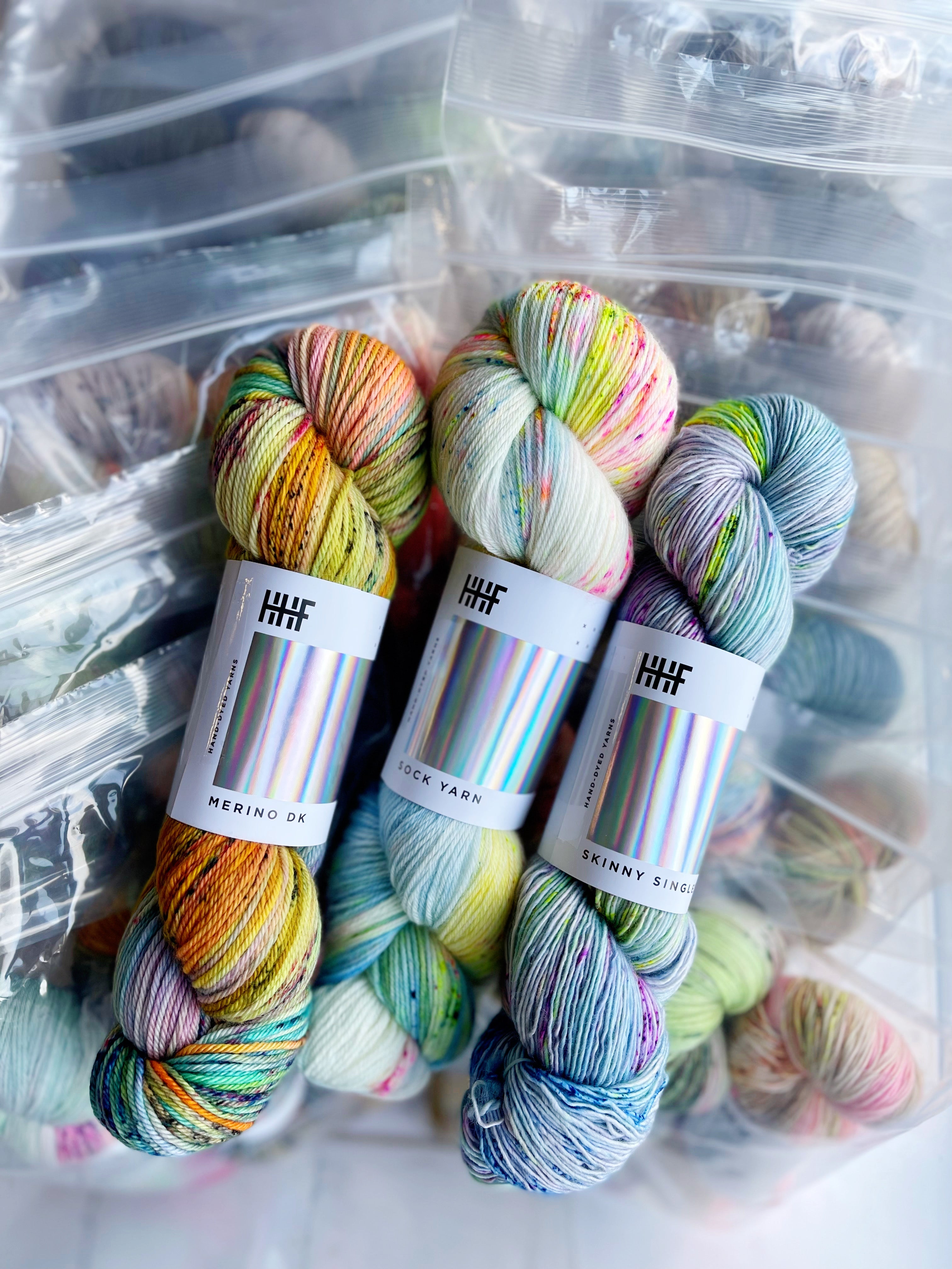hedgehog-fibres-yarn-sets-lot-lucky-dip-3-cheveaux image 5