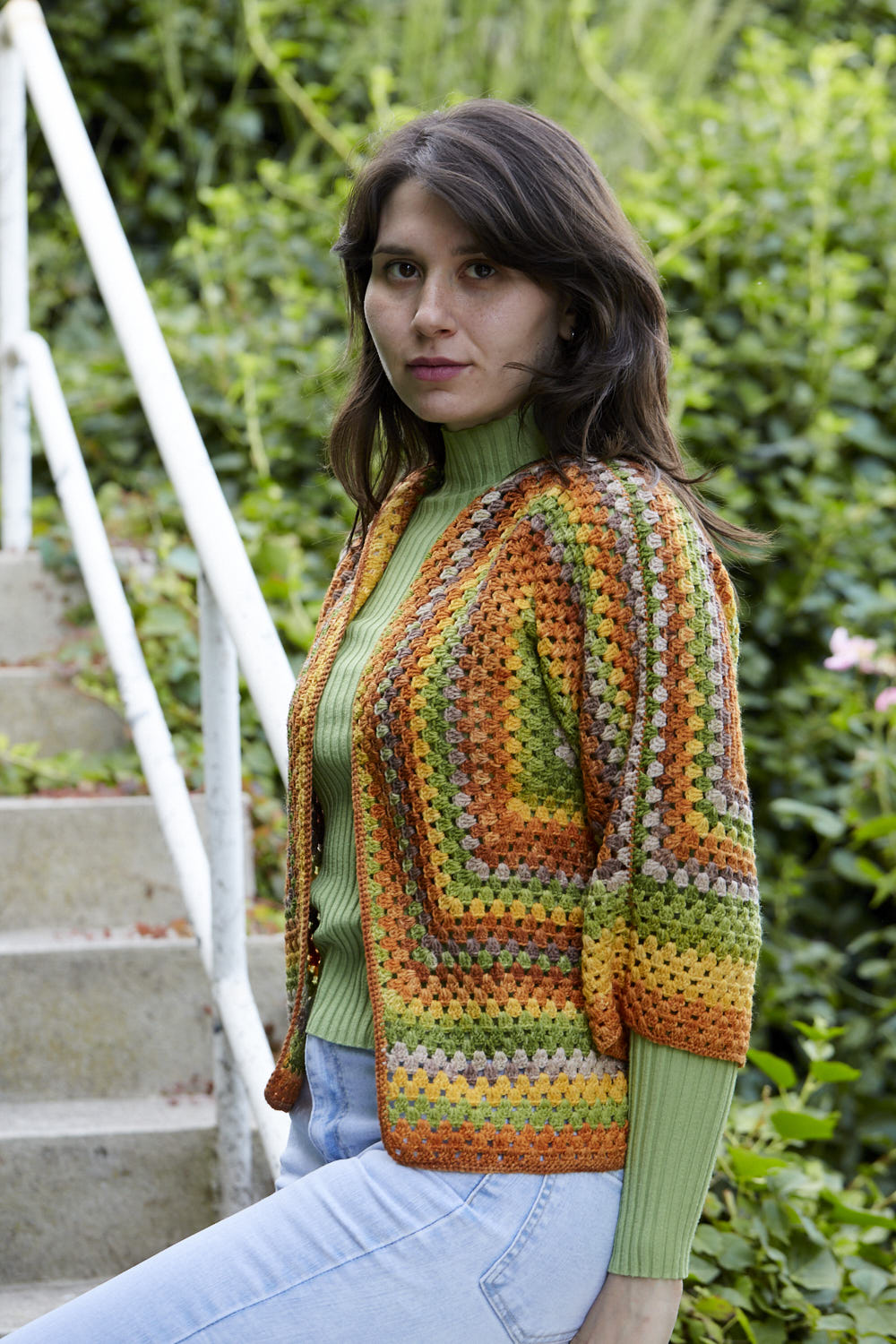 gusto-wool-square-up-jacket-patron-crochet-veste-hexagonale image 7