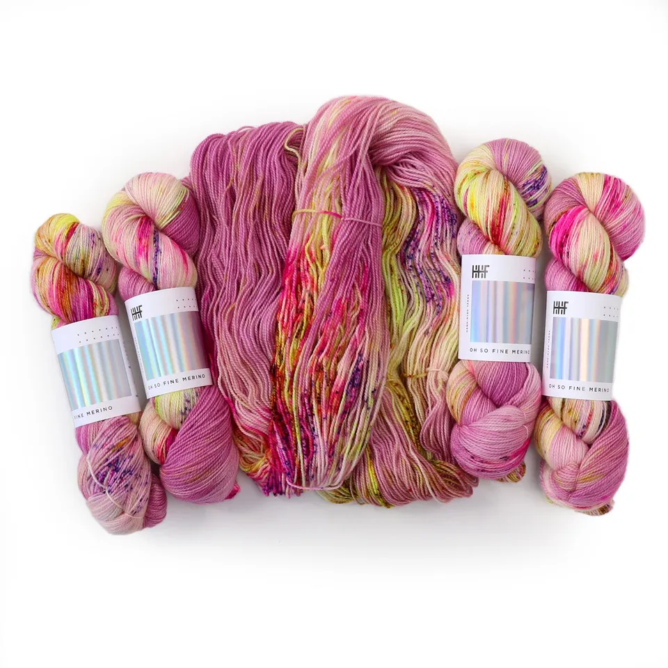 hedgehog-fibres-oh-so-fine-merino-junebug-fil-m-rinos image 1