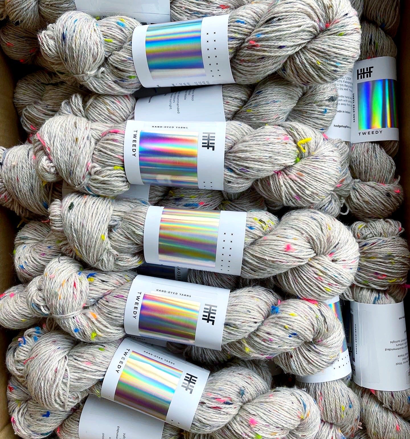 hedgehog-fibres-tweedy-original-laine-dk-tweed-100g image 3