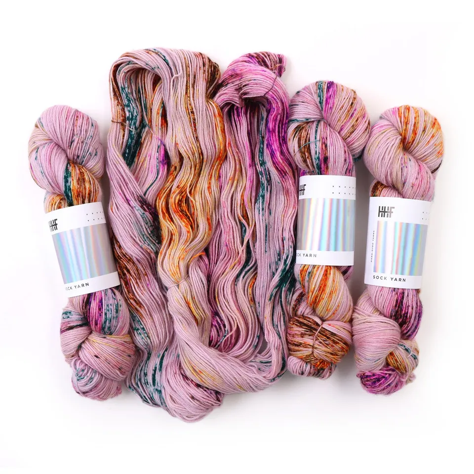 hedgehog-fibres-iris-custom-laine-sur-commande-coloris-iris image 1