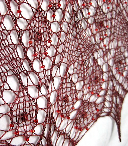 handmaiden-patterns-carmilla-shawl-patron-tricot-ch-le-dentelle image 2