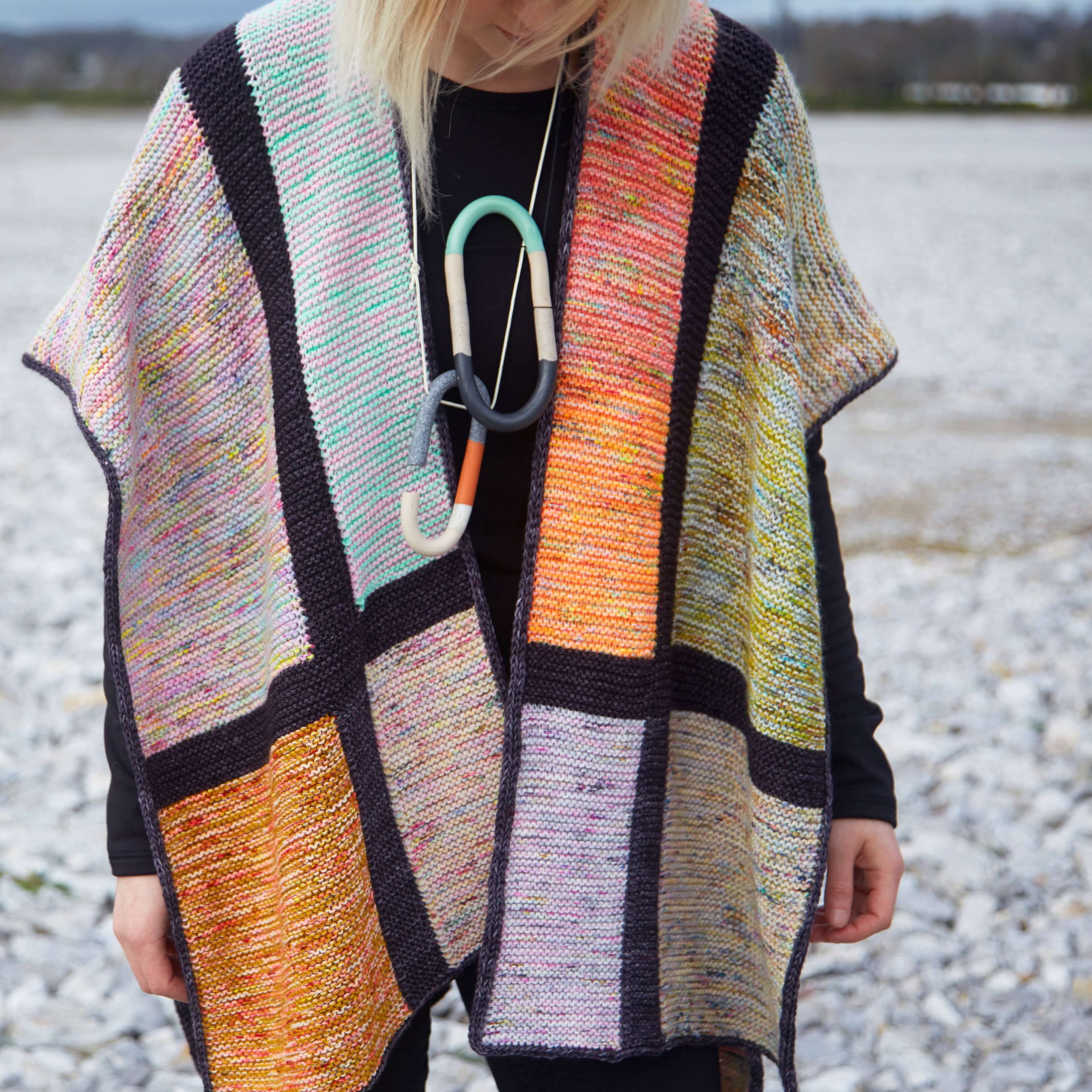 hedgehog-fibres-squared-patron-poncho-marled-minis image 2