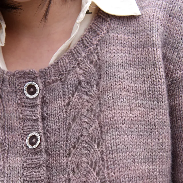 handmaiden-queens-county-patron-tricot-ch-le-dentelle image 1