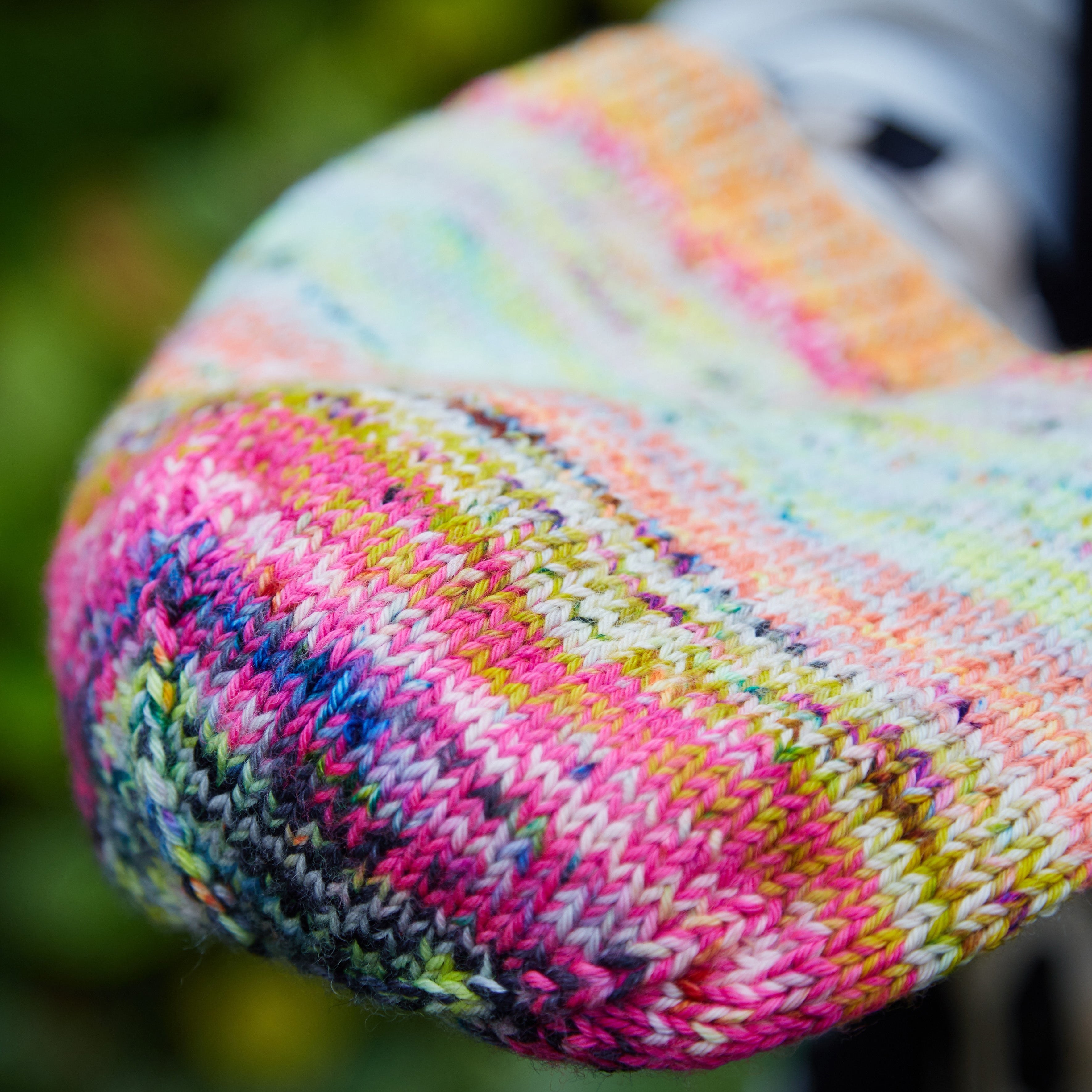 hedgehog-fibres-scrappy-marl-patron-bonnet-tricot-circulaire image 3