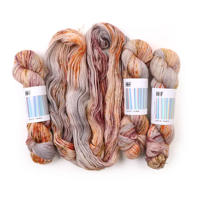 hedgehog-fibres-custom-dye-liebling-laine-sur-commande image 1